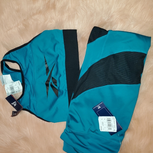 2pc rebok set - Picture 2 of 3